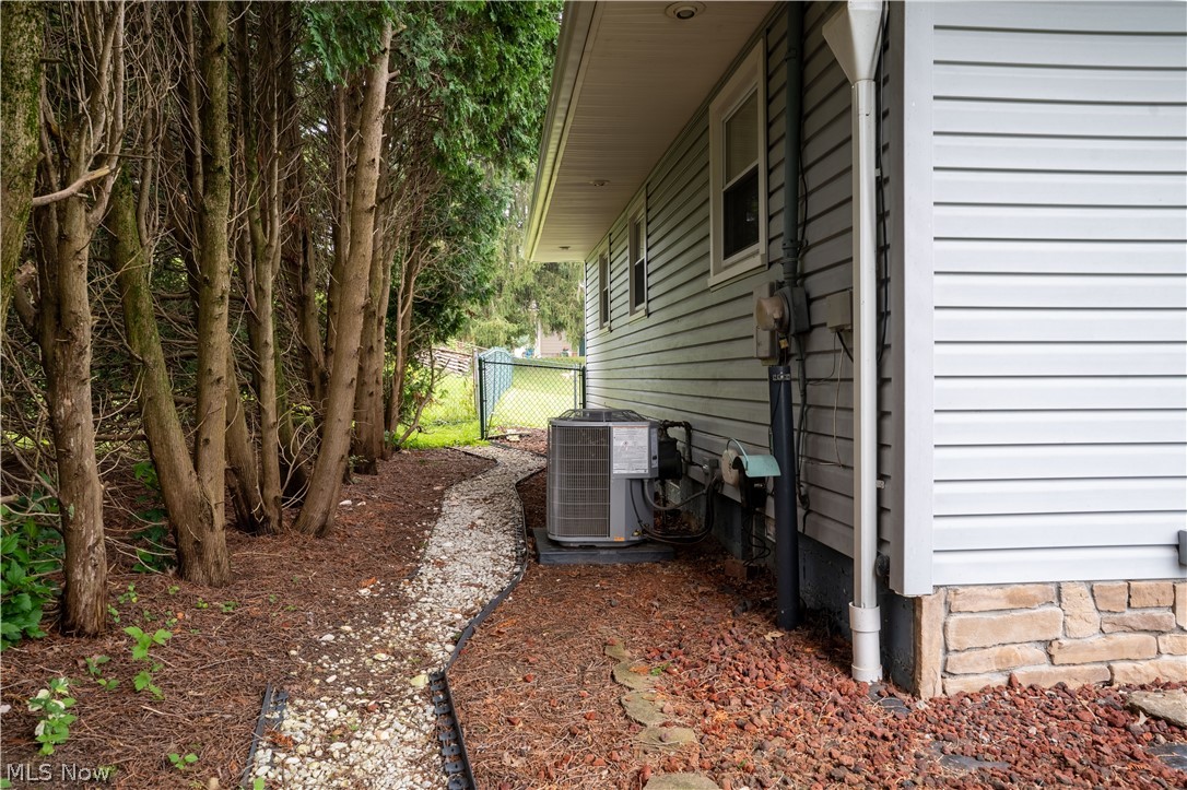 620 Dresden Drive Hubbard OH 44425