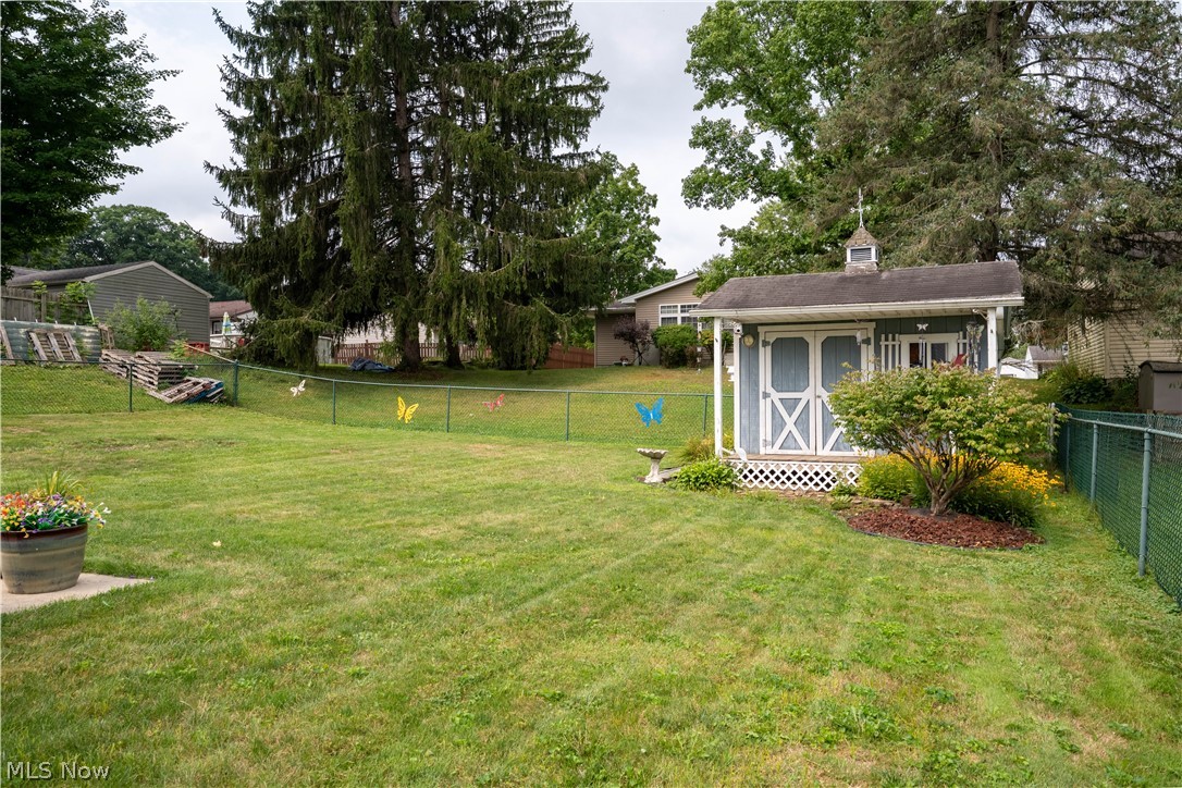 620 Dresden Drive Hubbard OH 44425