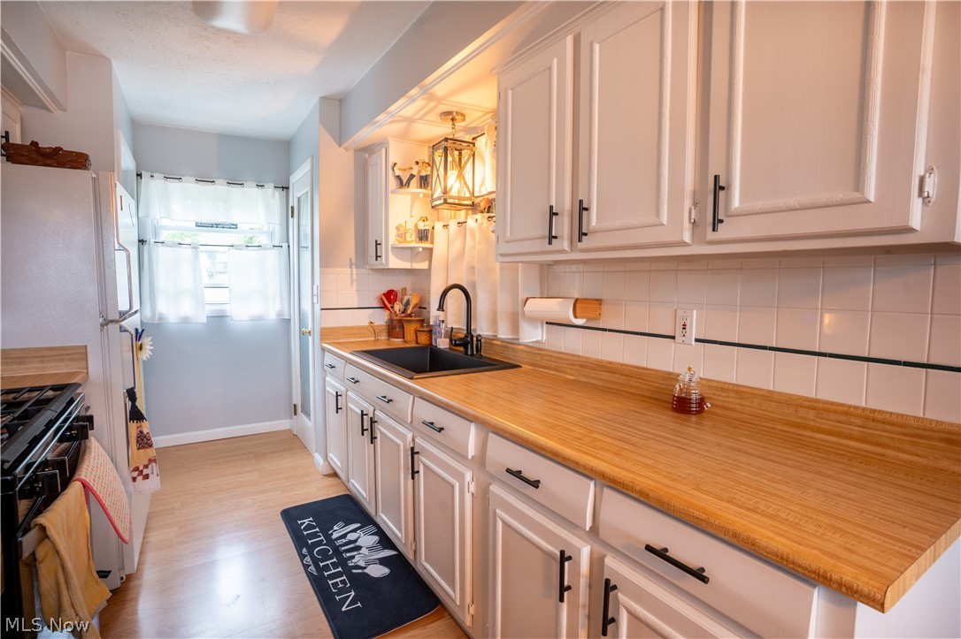 620 Dresden Drive Hubbard OH 44425