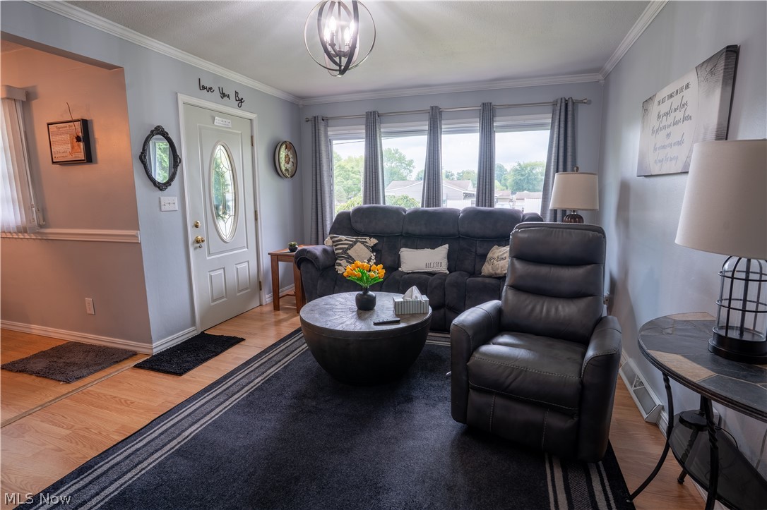 620 Dresden Drive Hubbard OH 44425