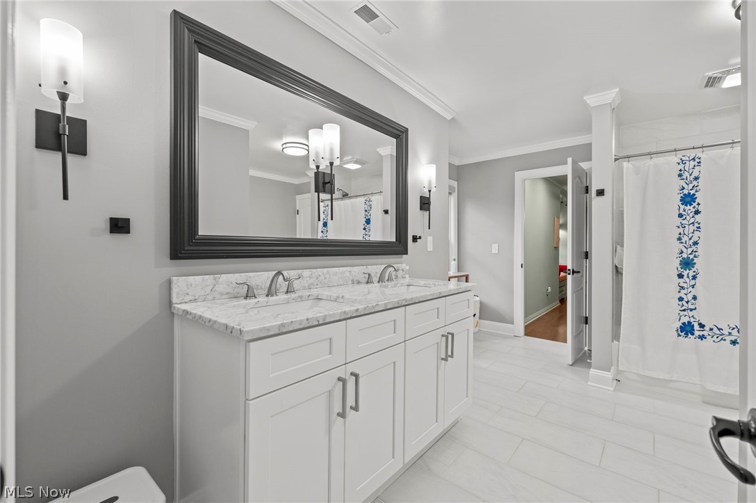 3474 Som Center Road Pepper Pike OH 44124