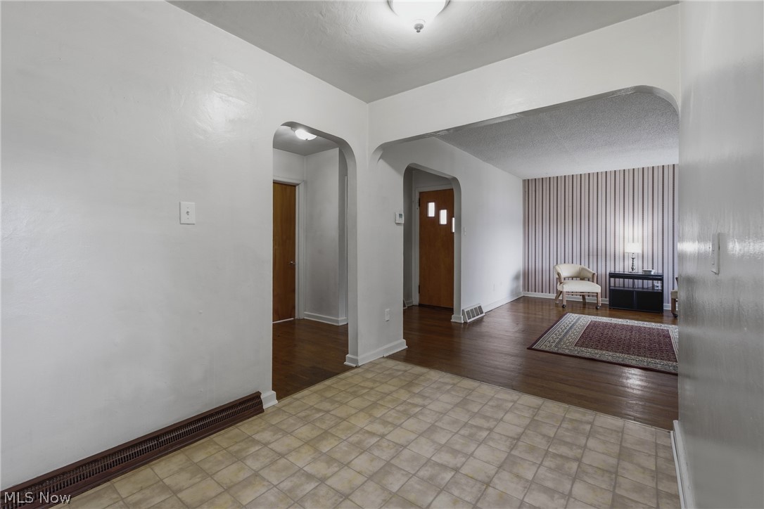 782 Saxon Avenue Akron OH 44314
