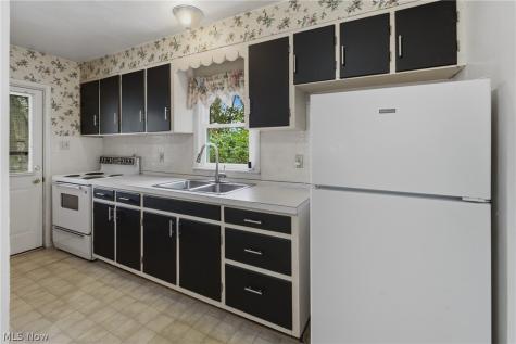 782 Saxon Avenue Akron OH 44314