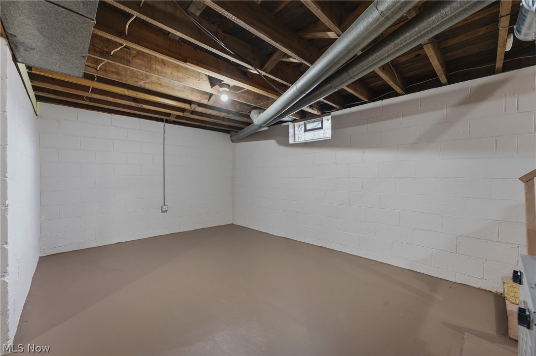 782 Saxon Avenue Akron OH 44314