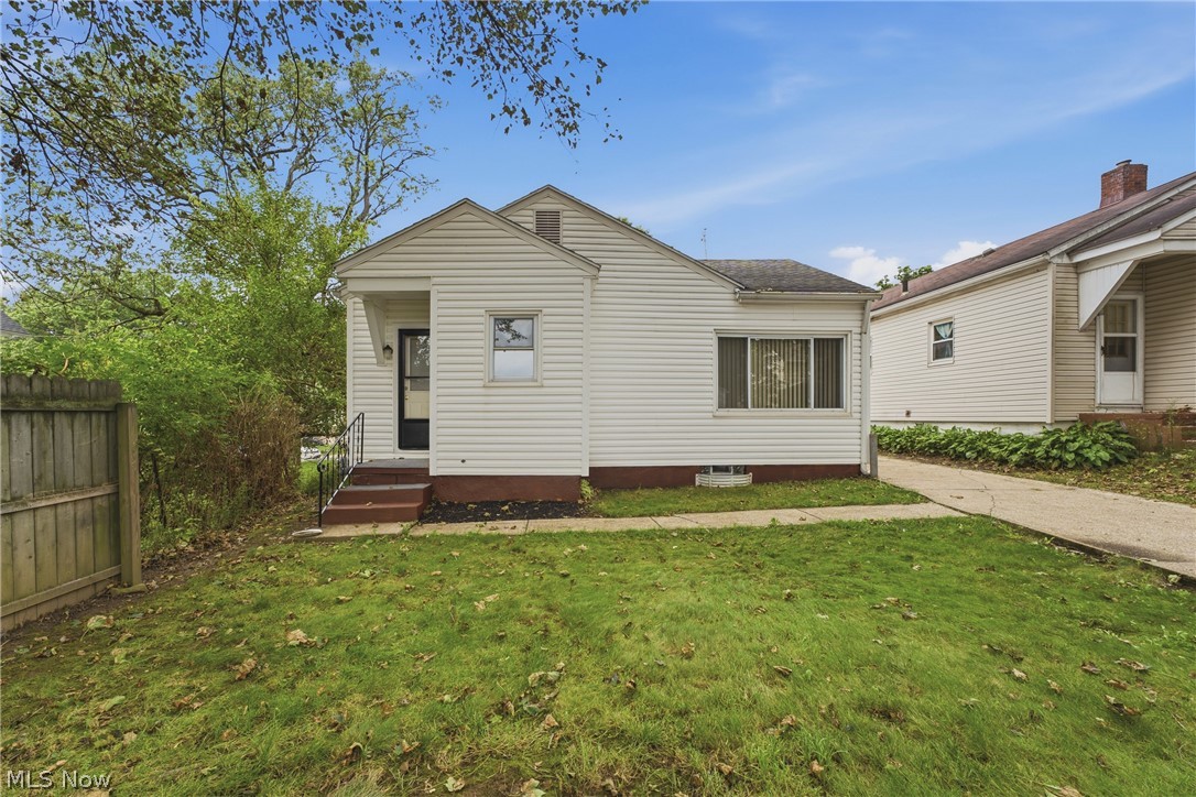 782 Saxon Avenue Akron OH 44314