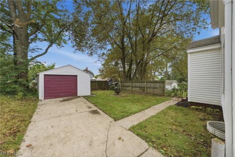 782 Saxon Avenue Akron OH 44314