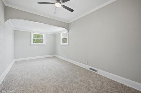 355 N 12th Street Sebring OH 44672
