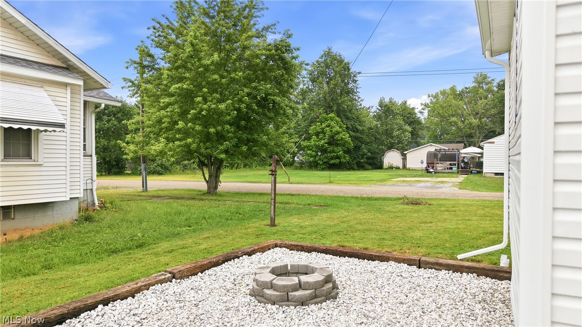 355 N 12th Street Sebring OH 44672