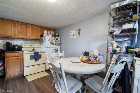 902 Quentin Road Eastlake OH 44095
