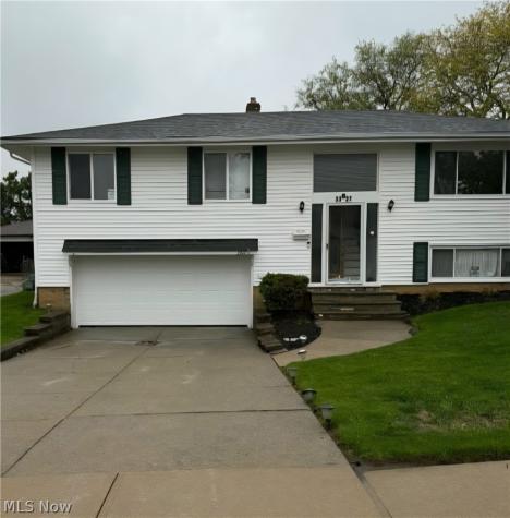 3327 Nottingham Drive Parma OH 44134
