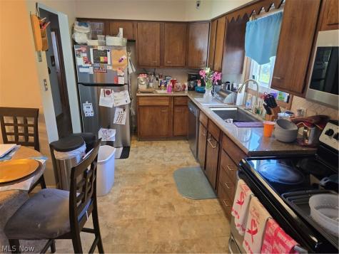 3327 Nottingham Drive Parma OH 44134