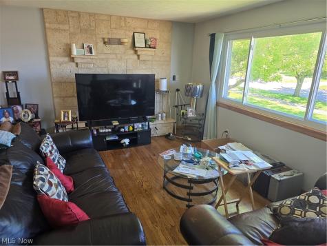 3327 Nottingham Drive Parma OH 44134