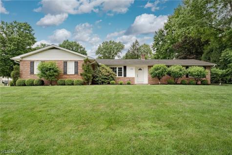 86 Blue Hill Lane Fairlawn OH 44333