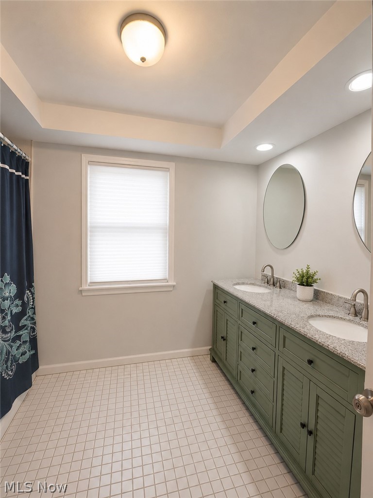 3802 Fairoaks Road South Euclid OH 44121