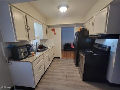 3802 Fairoaks Road South Euclid OH 44121