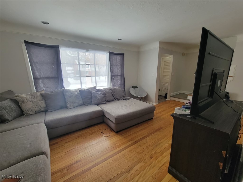 3802 Fairoaks Road South Euclid OH 44121