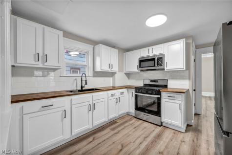 3147 Whitethorn Road Cleveland Heights OH 44118