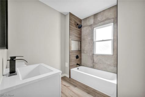 3147 Whitethorn Road Cleveland Heights OH 44118