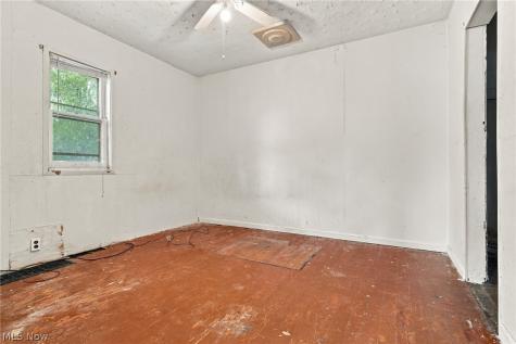 218 Jacob Street NE Navarre OH 44662