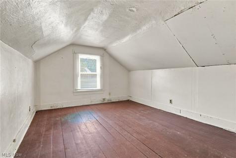 218 Jacob Street NE Navarre OH 44662