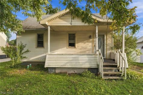 218 Jacob Street NE Navarre OH 44662