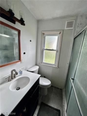 1380 Cranover Road Lyndhurst OH 44124