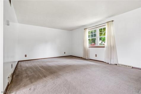 8572 Greenmeadow Avenue NW Canal Fulton OH 44614