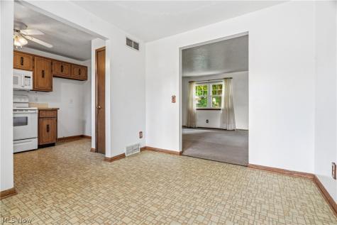 8572 Greenmeadow Avenue NW Canal Fulton OH 44614