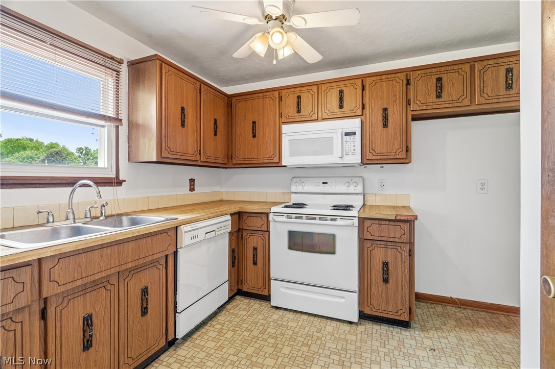 8572 Greenmeadow Avenue NW Canal Fulton OH 44614