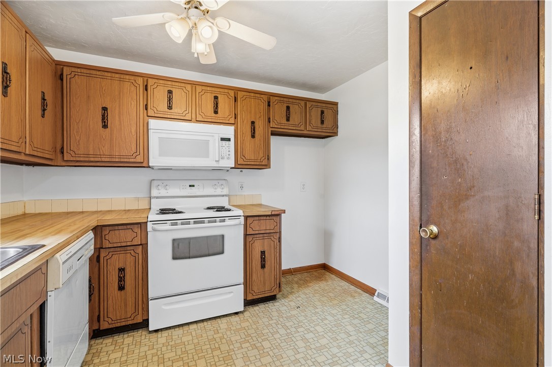 8572 Greenmeadow Avenue NW Canal Fulton OH 44614