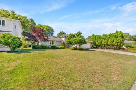 4576 Queen Ann Court South Euclid OH 44121