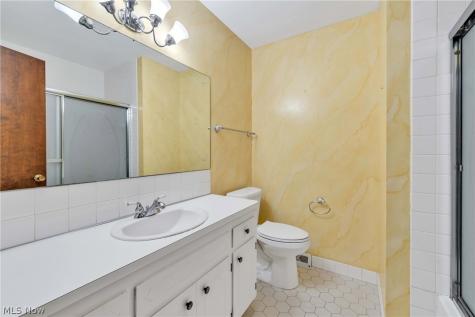 4576 Queen Ann Court South Euclid OH 44121