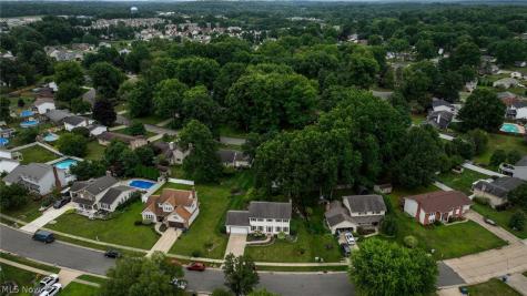 829 Dan Avenue Canal Fulton OH 44614