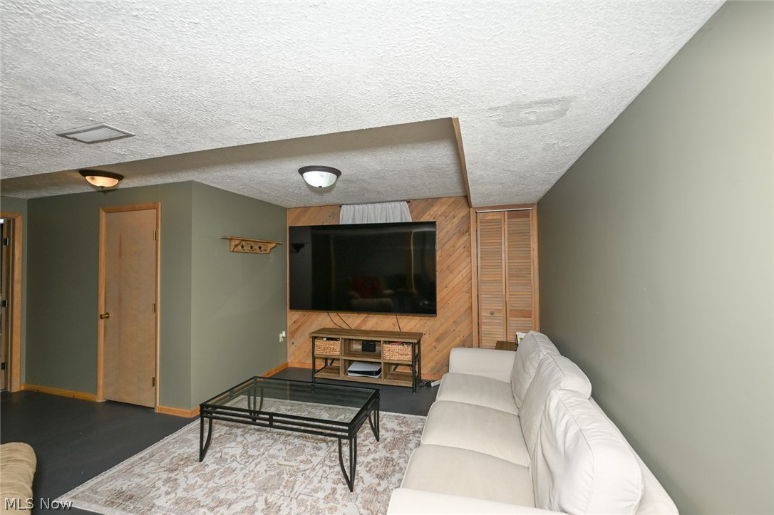 829 Dan Avenue Canal Fulton OH 44614