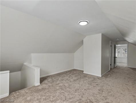 10316 Way Avenue Cleveland OH 44105