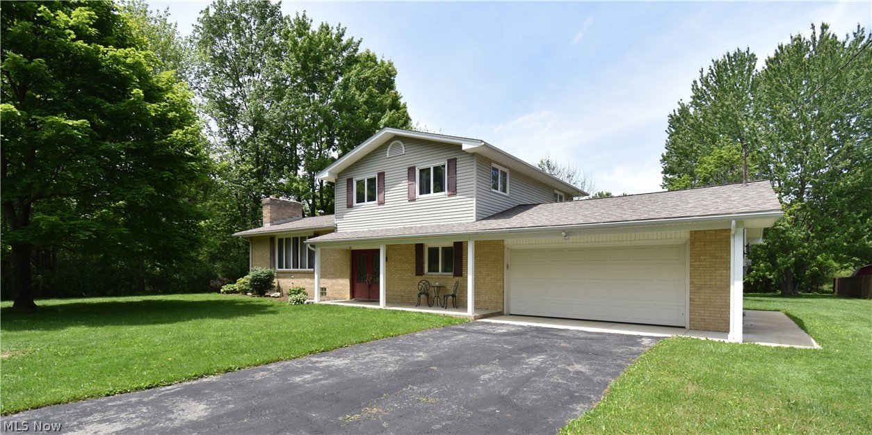 7085 Sunnydell Drive Brookfield OH 44403