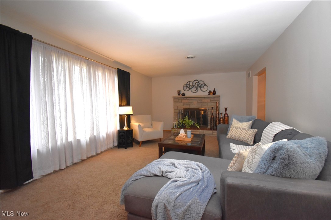 7085 Sunnydell Drive Brookfield OH 44403
