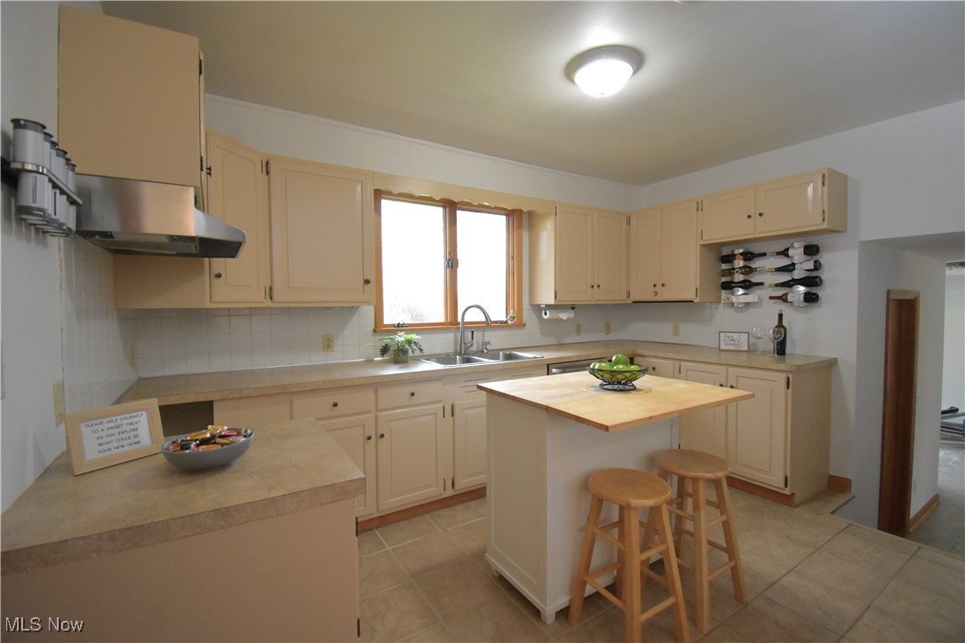 7085 Sunnydell Drive Brookfield OH 44403