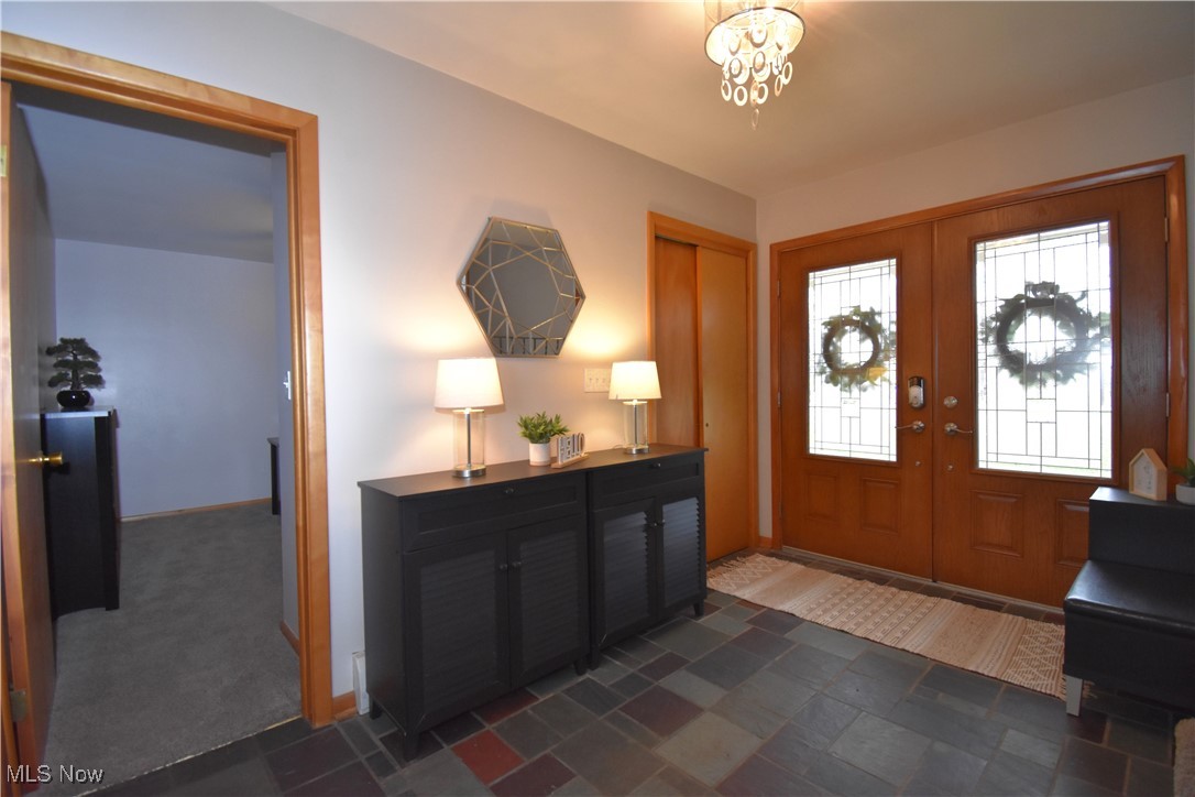 7085 Sunnydell Drive Brookfield OH 44403