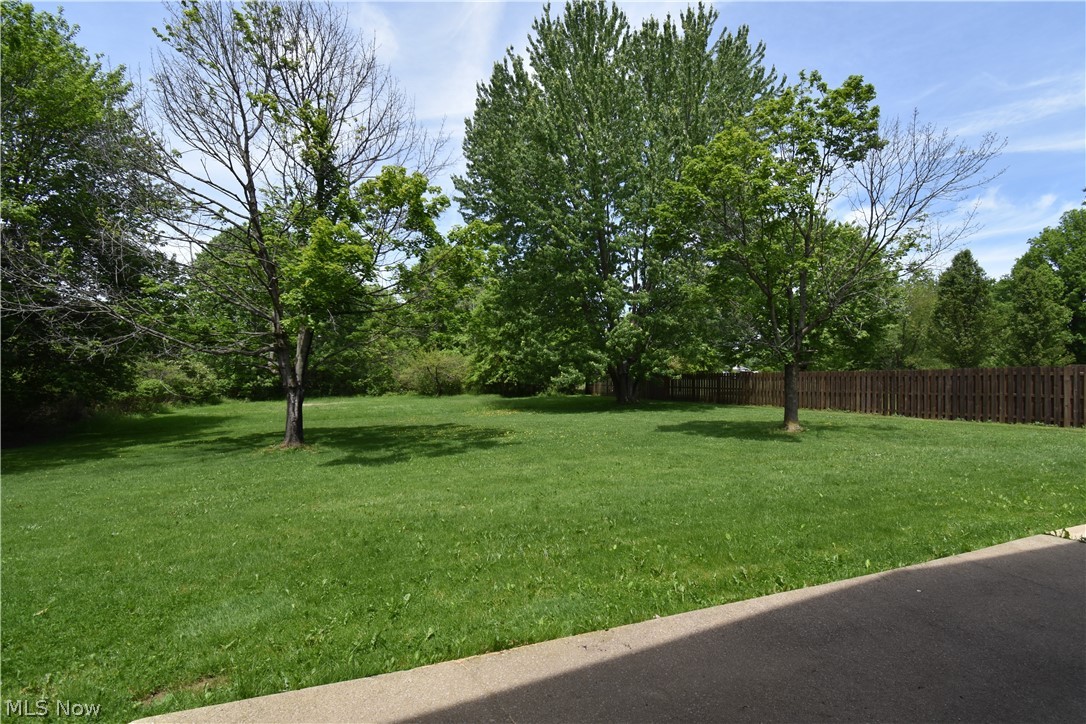 7085 Sunnydell Drive Brookfield OH 44403
