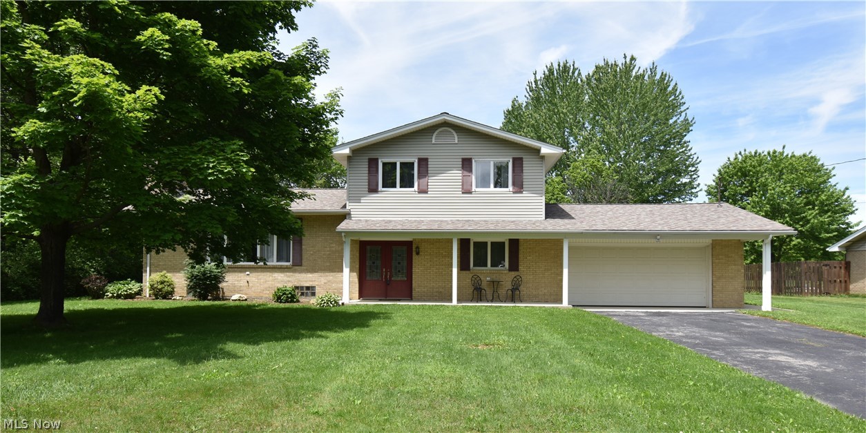 7085 Sunnydell Drive Brookfield OH 44403
