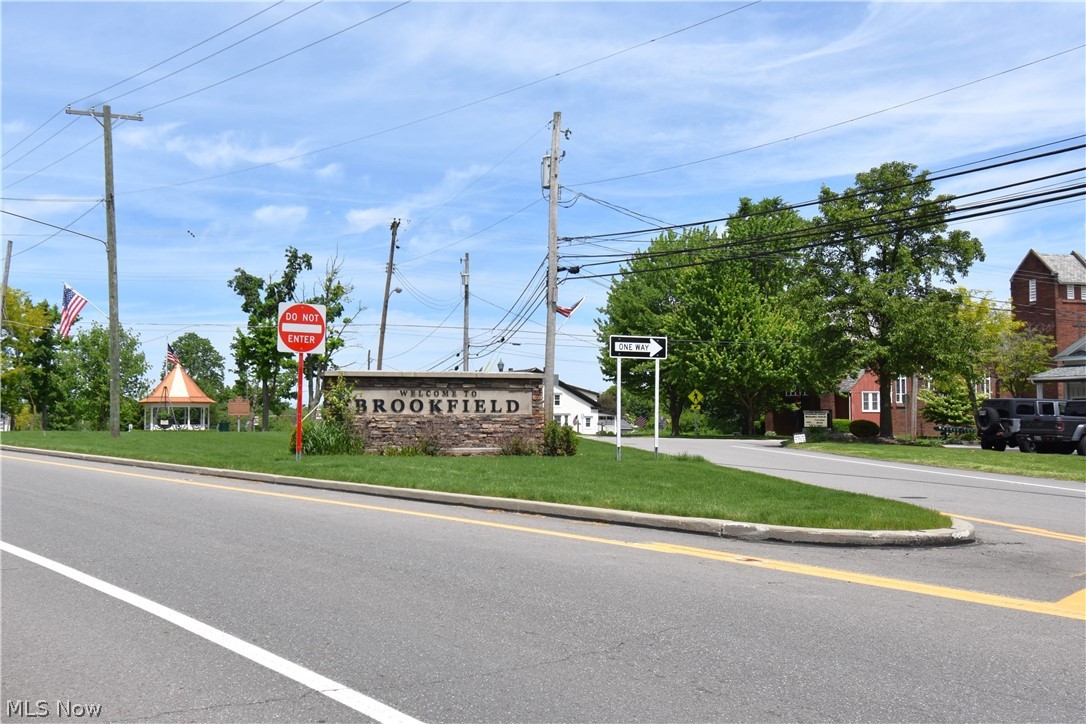 7085 Sunnydell Drive Brookfield OH 44403