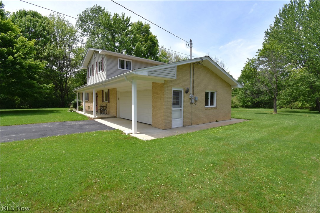 7085 Sunnydell Drive Brookfield OH 44403