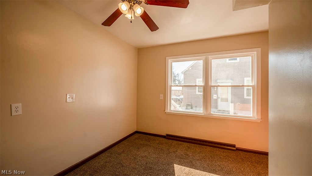 2134 Estabrook Avenue NW Warren OH 44485
