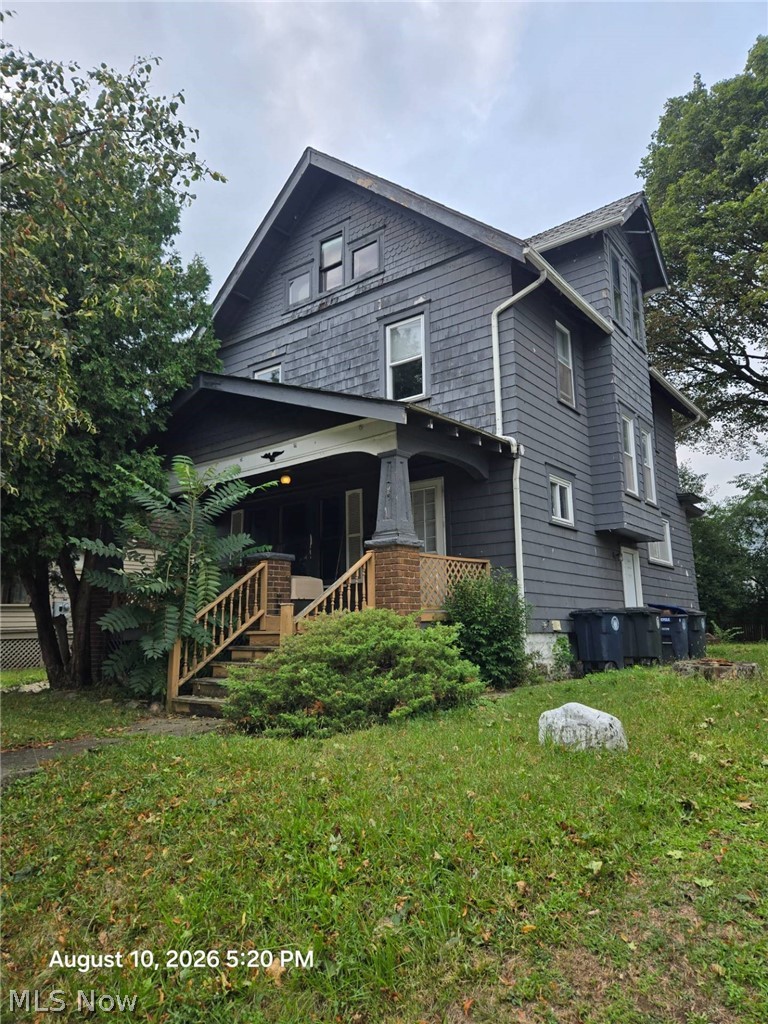 907 Delia Avenue Akron OH 44320
