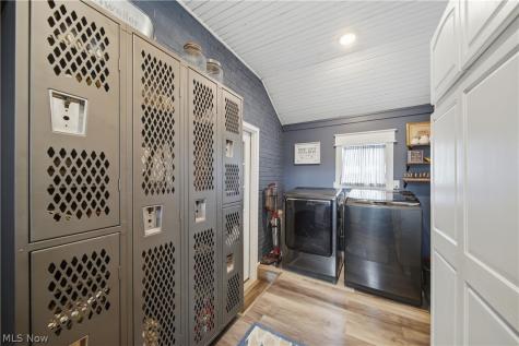 4166 Groveland Avenue SW Navarre OH 44662