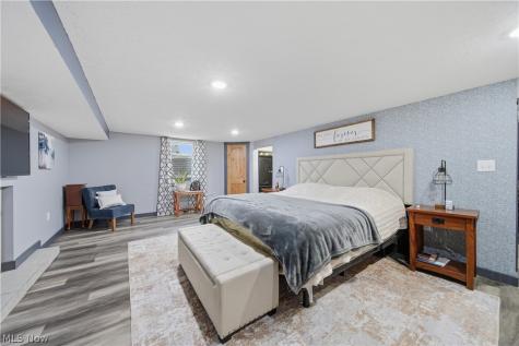 4166 Groveland Avenue SW Navarre OH 44662