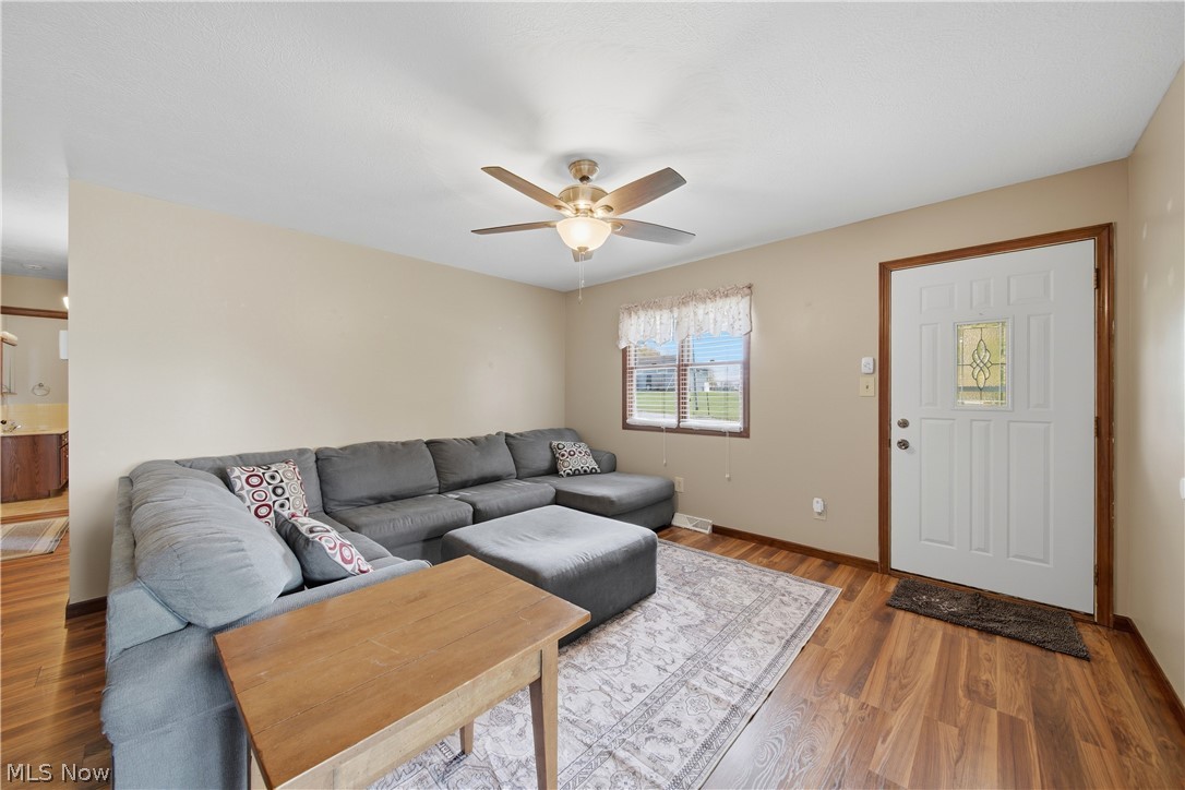 4166 Groveland Avenue SW Navarre OH 44662