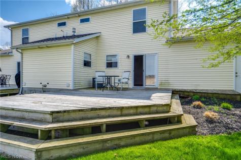 2325 Lakeside Drive Lakemore OH 44250