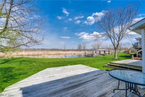 2325 Lakeside Drive Lakemore OH 44250